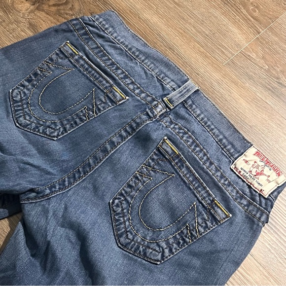 Levi's Blue Denim Jeans - Picture 2 of 4
